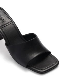 Hot Therapy Shoes Dionne *FINAL SALE* Black