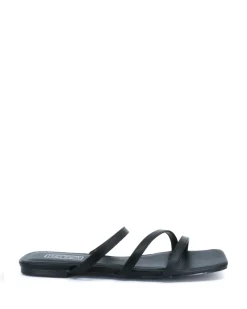 Fashion Therapy Shoes Garza Flat Black