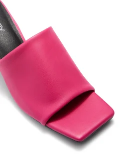 Hot Therapy Shoes Grimes Magenta *FINAL SALE* DeepPink