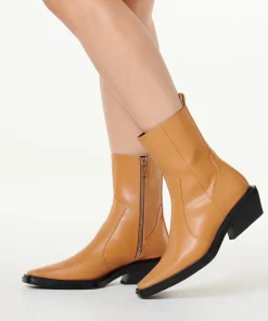 Hot Therapy Shoes Kaia Boot Caramel Latte