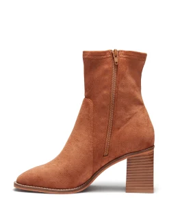 Hot Therapy Shoes Siena Taffy *FINAL SALE* Latte
