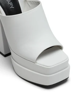 Fashion Therapy Shoes Villain Platform Heel White