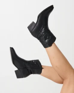 Clearance Therapy Shoes Wilder *FINAL SALE* Black